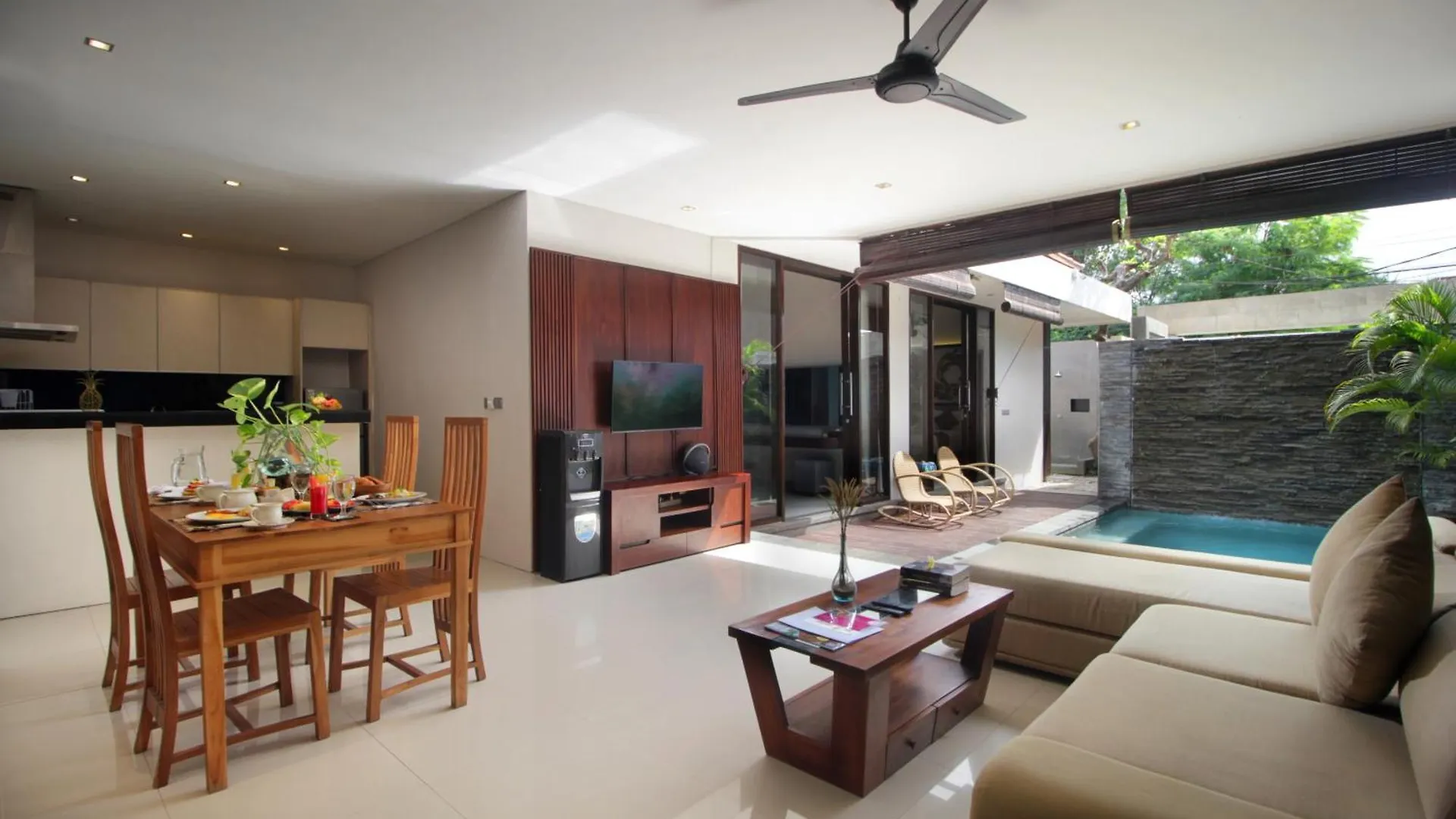 Sudha Villa Bali Baik-Baik Seminyak
