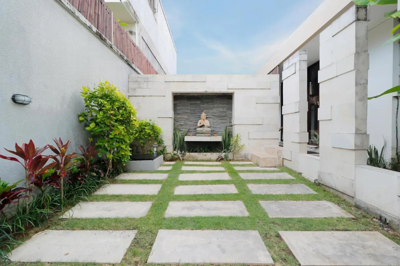 Sudha Villa Bali Baik-Baik Seminyak